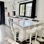 70M2, 2 Chambres Pour 4 Pers Avec Terrasses A 200M Des Plages, Palmbee Cannes