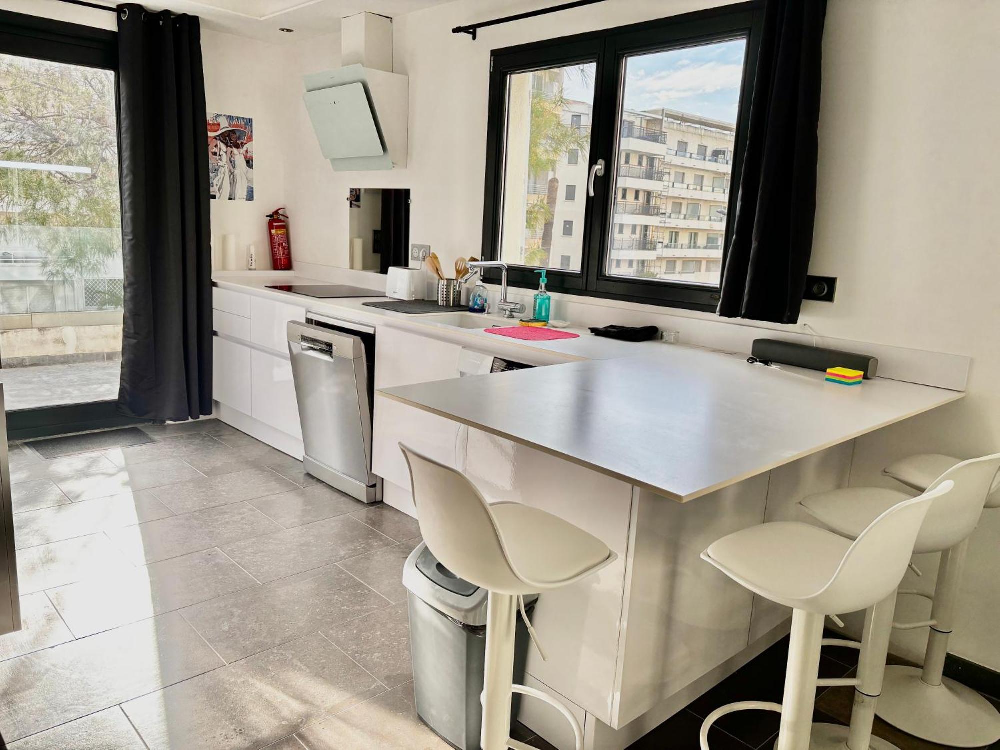 70m2, 2 Pour 4 Pers Avec Terrasses A 200m Des Plages, Palmbee * Cannes