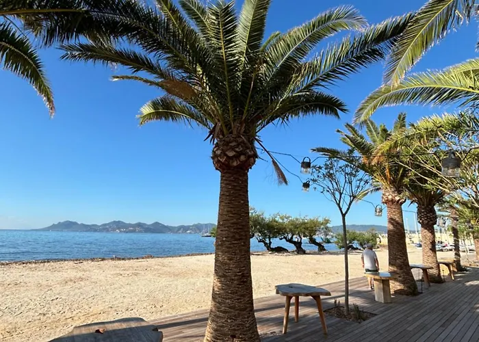 70M2, 2 Chambres Pour 4 Pers Avec Terrasses A 200M Des Plages, Palmbee Cannes